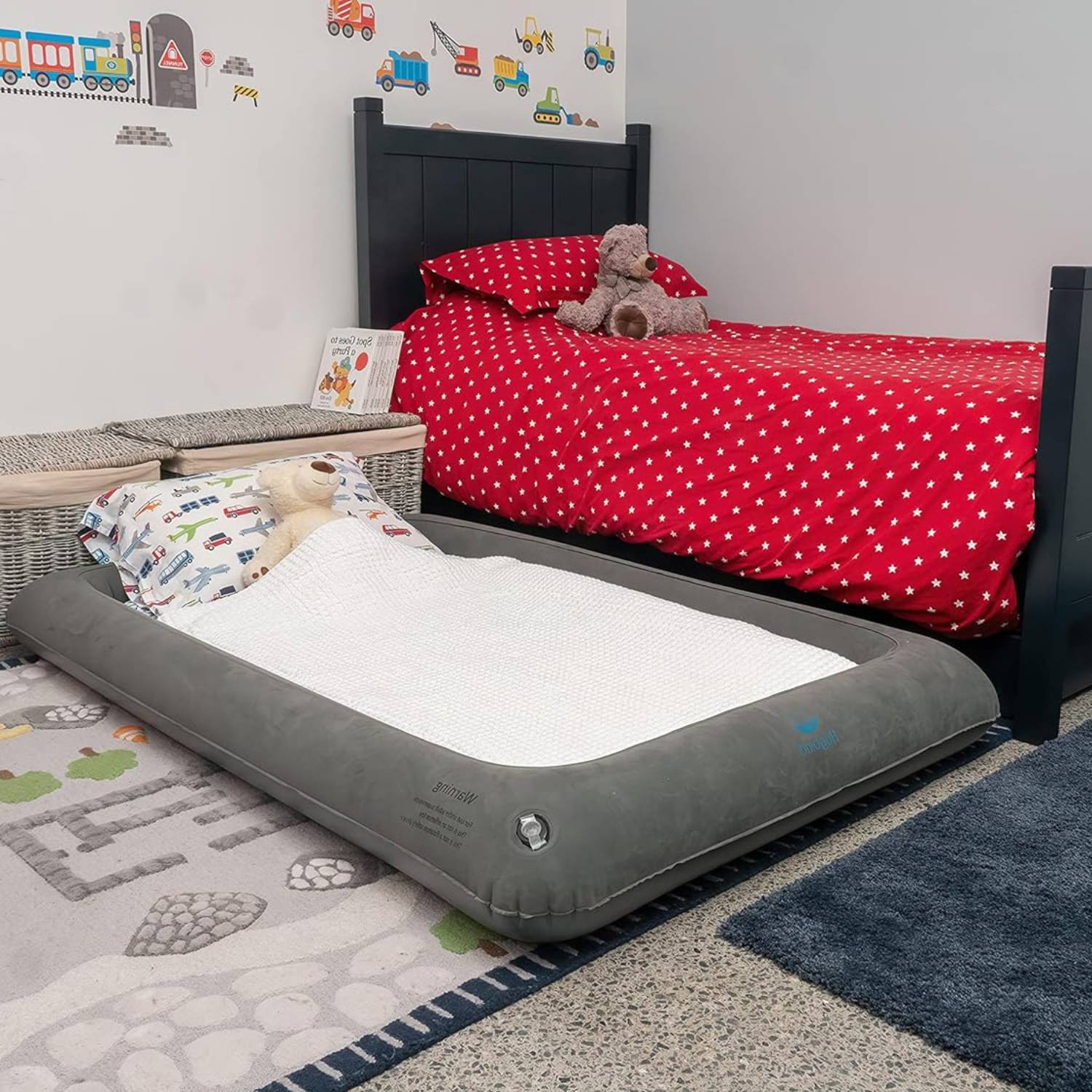 Inflatable Toddler Travel Bed: image 8